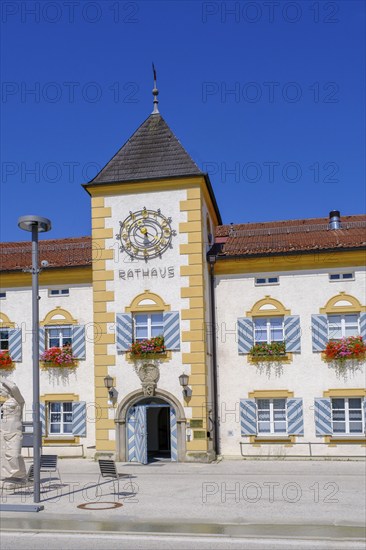 Town Hall, Karl-Lederer-Platz, Geretsried, Upper Bavaria, Bavaria, Germany, Europe