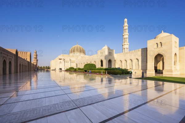 Sultan Qaboos Grand Mosque, Muscat, Oman, Asia