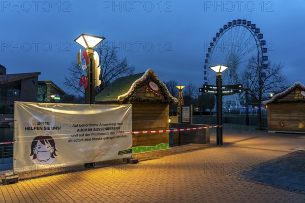 The Christmas market at the Centro shopping centre, set up but closed due to the 2nd lockdown during the coronavirus crisis in November 2020, Oberhausen North Rhine-Westphalia, Germany, Europe