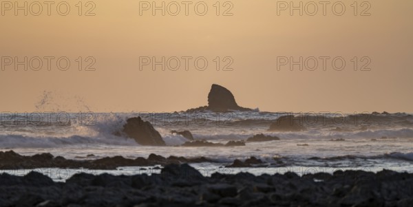 Evening mood, Marino Ballena National Park, coast with waves, South Pacific Ocean, Puntarenas Province, Osa, Costa Rica, Central America