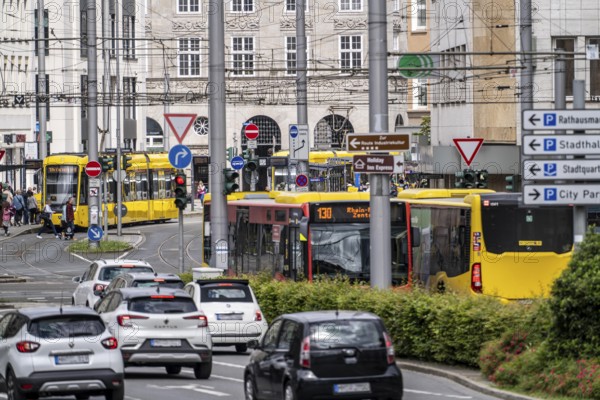 Bus and tram stop Mülheim city centre, at the town hall, Mülheim an der Ruhr, North Rhine-Westphalia, Germany, Europe