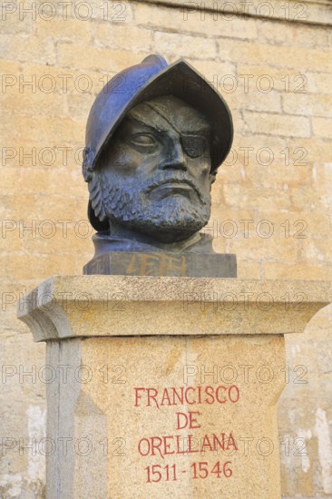 Bust sculpture Amazonian explorer Francisco de Orellana, 1511-1546, Trujillo, Caceres province, Extremadura, Spain, Europe