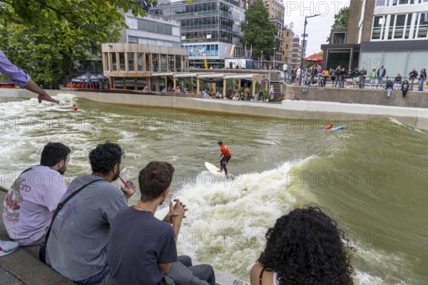 Surfing facility in the city centre of Rotterdam, Rif010, supposedly the world's first wave facility for surfers in a city, in the Steigersgracht, a 130 metre long and 21 metre wide wave pool was built in the existing canal, waves up to 1.5 metres high can be generated, every 7 seconds a wave breaks for the surfers, the 4.5 million litres in the pool, water is moved by 8 wave machines, Netherlands