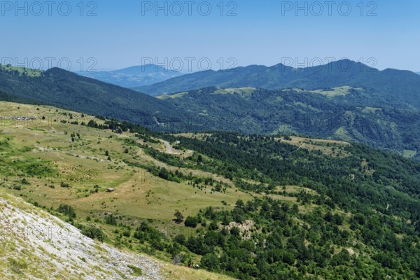 Mountain landscape in the Umbrian-Marche Apennines around Monte Vettore and the Monti Sibillini National Park. Arquata del Tronto, Ascoli Piceno, Marche, Italy, Southern Europe, Europe