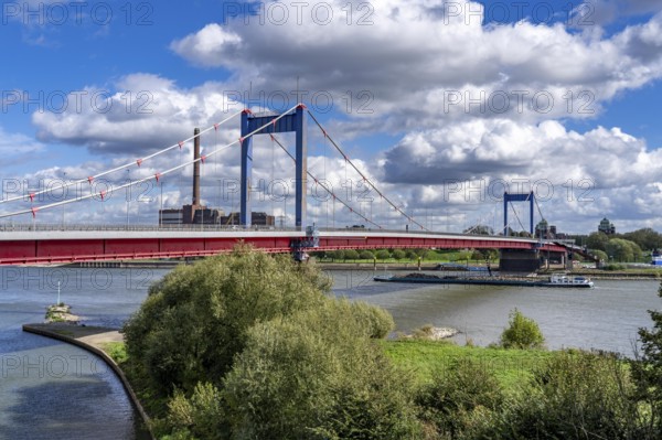 The Friedrich Ebert Bridge over the Rhine between Ruhort and Homberg, Duisburg, North Rhine-Westphalia, Germany, Europe