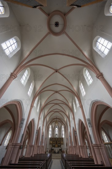 Interior of the Neo-Gothic Basilica of Our Lady, built between 1892 and 94, Kulmbach, Upper Franconia, Bavaria, Germany, Europe