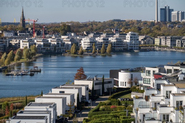 The Phoenix Lake in Dortmund's Hörde district, an artificial lake on the former Phoenix-Ost steelworks site, residential development, local recreation area, catering, Dortmund, North Rhine-Westphalia, Germany, Europe