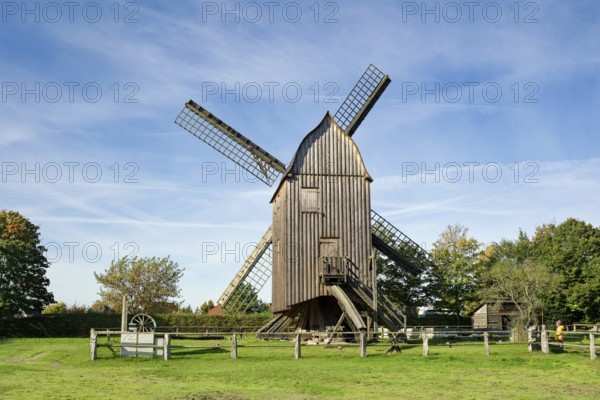 Historic Groß Ernsthof windmill, Klockenhagen open-air museum, historic Mecklenburg village, Mecklenburg farmhouses, Klockenhagen, Mecklenburg-Western Pomerania, Germany, Europe