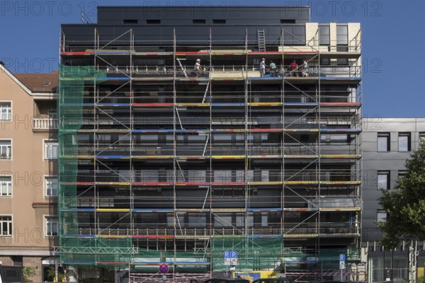 Scaffolding for thermal insulation on an office building, Nuremberg, Middle Franconia, Bavaria, Germany, Europe