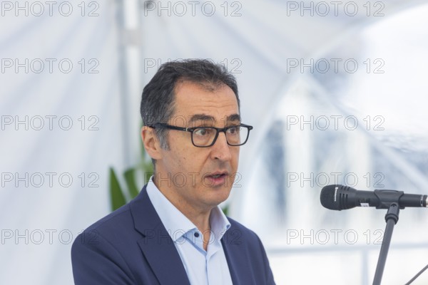 Federal Minister of Food and Agriculture, Cem Özdemir, visits Großdrebnitzer Agrarbetriebsges. mbH together with Saxony's Minister of Agriculture, Wolfram Günther