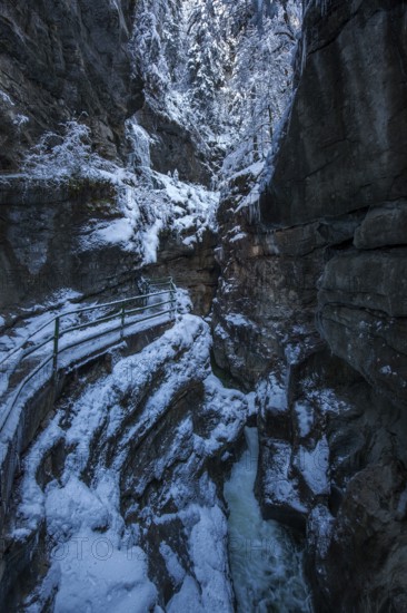 Winter, snowy landscape, river Breitach and hiking trail through the Breitachklamm gorge near Oberstdorf, Oberallgäu, Allgäu, Bavaria, Germany, Europe