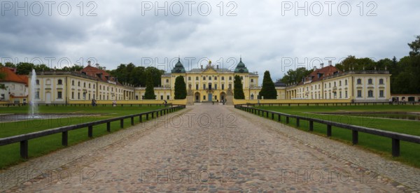 Front view of a baroque palace under a cloudy sky with a well-tended garden, Branicki Palace, castle, Bialystok, Bialystock, Bjelostock, Podlaskie, Poland, Europe