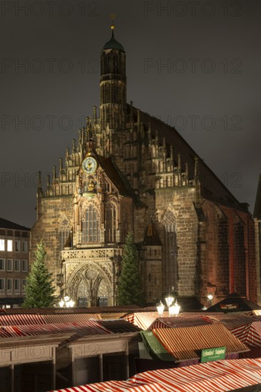 Church of Our Lady, parish church of Our Lady, Gothic, night view, main market, Nuremberg, Middle Franconia, Franconia, Bavaria, Germany, Europe