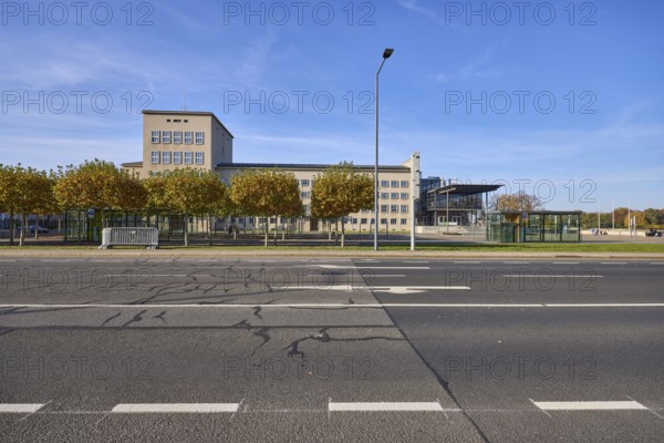Saxon State Parliament, modern architecture, architect Peter Kulka, trees, blue sky with veil clouds, street Bernhard-von-Lindenau-Platz, Dresden, state capital, independent city, Saxony, Germany, Europe