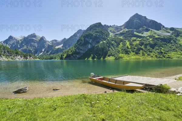 Boat at Tappenkarsee, Raucheck and Wildkarhöhe, alpine pasture, mountain lake, Radstätter Tauern, landscape conservation area, Kleinarl, Pongau, Salzburg