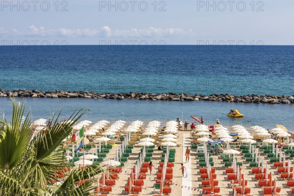 Beach with sunbeds and parasols on the Mediterranean in Sanremo, beach life, San Remo, Imperia, Liguria, Italy, Europe
