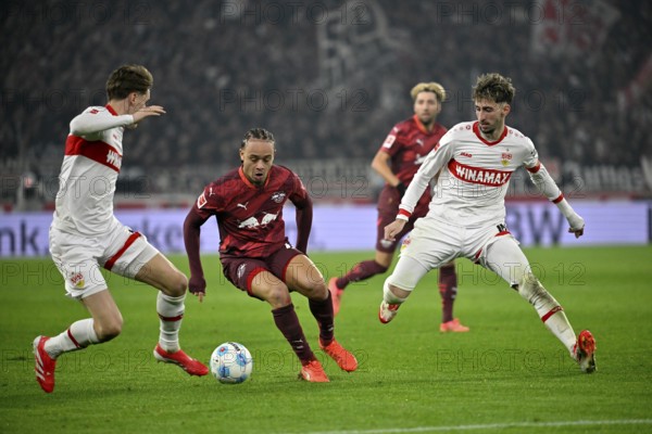 Xavi Simons RasenBallsport RB Leipzig RBL (10) Action on the ball against Ramon Hendriks VfB Stuttgart (03) Atakan Karazor VfB Stuttgart (16) MHPArena, MHP Arena Stuttgart, Baden-Württemberg, Germany, Europe
