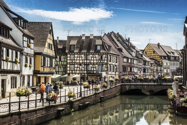 Picturesque colourful half-timbered houses, La Petite Venise, Colmar, Alsace, Bas-Rhin, France, Europe