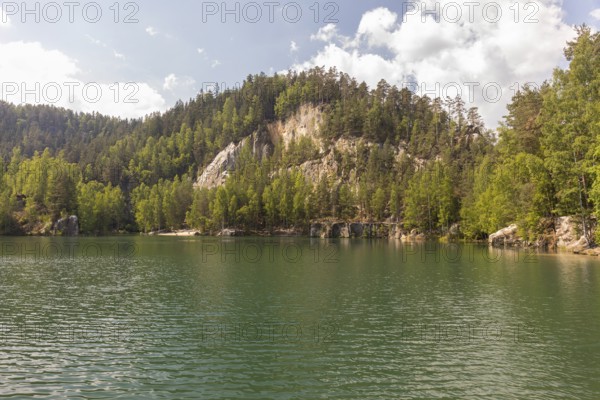 Adršpašské pond, lakeshore with trees and rocks on a sunny day, Dolní Adršpach, 549 57 Adersbach, CZ
