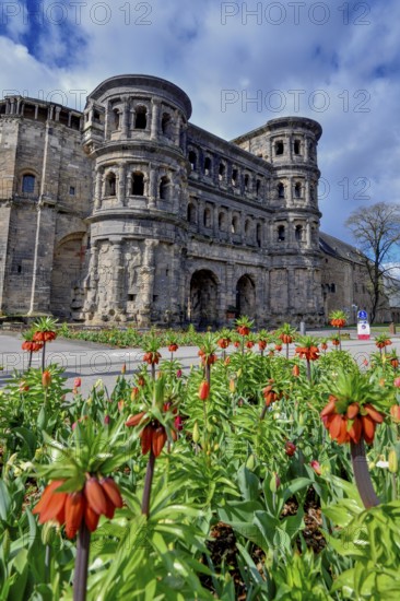 Porta Nigra, Roman city gate, Unesco World Heritage Site, Trier, Rhineland-Palatinate, Germany, Europe