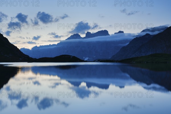 Gebiigsmassiv with Mären, Pfaffenhuet, Gross- and Chlyn Wendenstock, Canton Bern, Switzerland, Europe