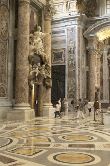 St Peter's Basilica, San Pietro in Vaticano, Basilica of St Peter in the Vatican, Rome, Italy, Europe