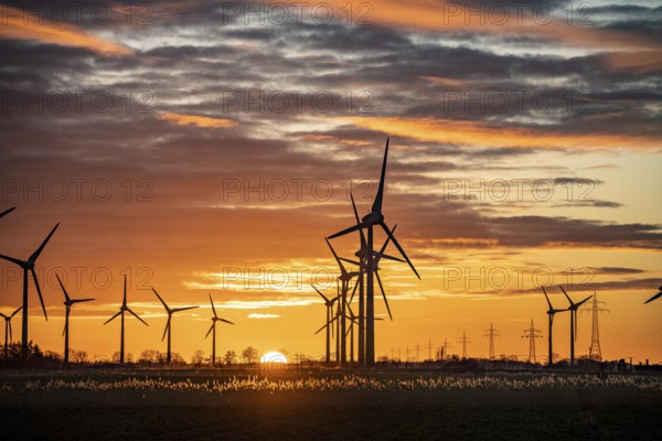 Wind farm near the East Frisian town of Norden, east of the town, sunset, Lower Saxony, Germany, Europe