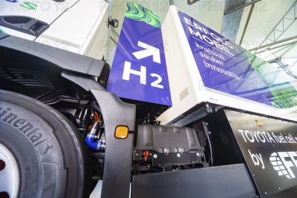 Presentation of the first fuel cell lorry from FES GmbH Fahrzeug-Entwicklung Sachsen. FES GmbH has been involved in the development of fuel cell systems and their application in vehicles for more than seven years and will now register the first truck with a weight of 18 tonnes in road traffic, FES, Zwickau, Saxony, Germany, Europe