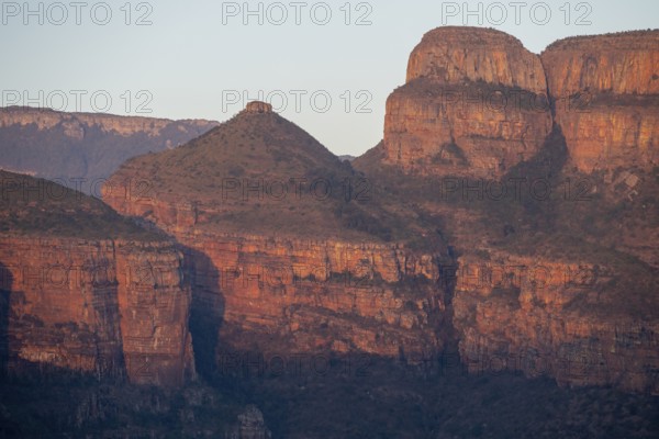 Three Rondawels summit at sunset, Blyde River Canyon, canyon landscape, Panorama Route, Mpumalanga, South Africa, Africa