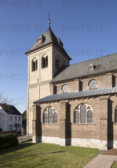 Romanesque tower, 13th century, St., Sankt, Saint