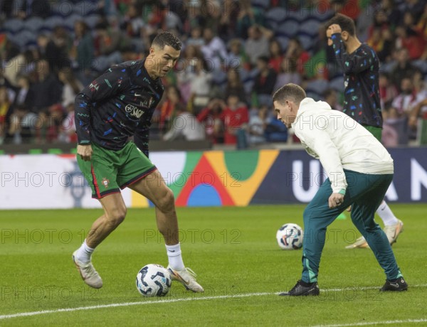 Football match, Cristiano RONALDO CR7 Portugal warming up in front of the match with technique and ball, Estadio do Dragao, Porto, Portugal, Europe