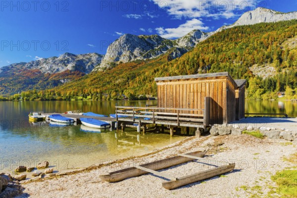 Grundlsee in autumn, salzkammergut, styria, Austria, Europe