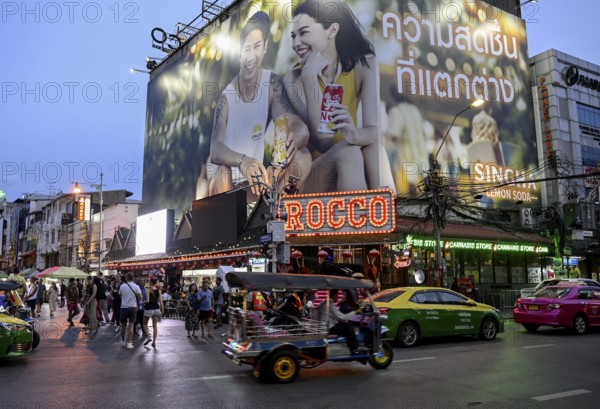 Street scene on Khaosan Road, blue hour, Bang Lamphu, Bangkok, Thailand, Asia