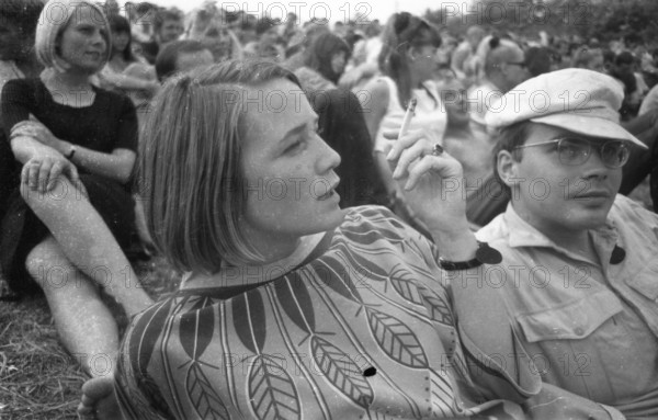 Here the 3rd Festival for Chanson and Folklore on 26. 5. 1966 at Waldeck Castle. Burg Waldeck: The Burg Waldeck. -festivals (1964-69) were always meeting places for the alternatives, Germany, DEU, Europe