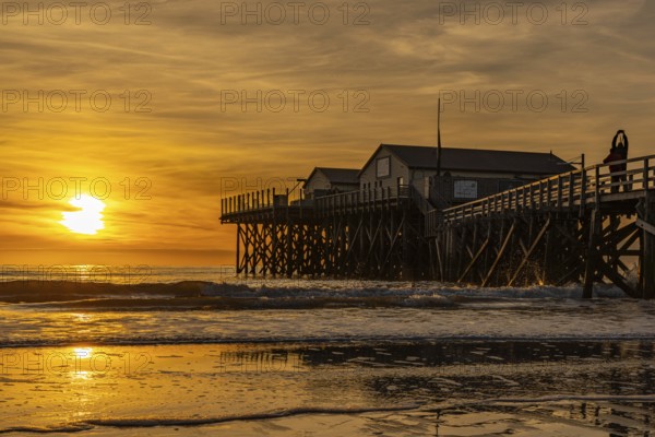 Sunset at the beach bar 54, St.Peter Ording, North Frisia, Schleswig-Holstein, Germany, Europe
