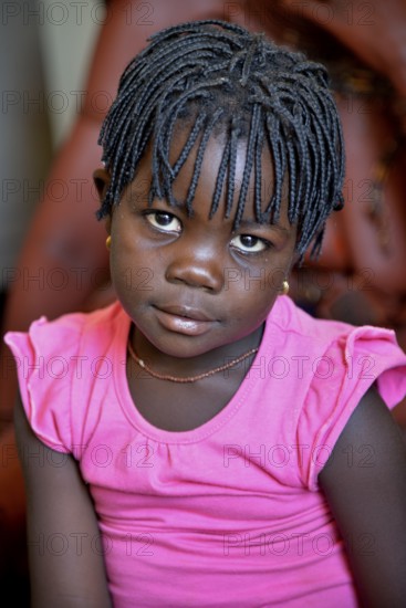 Himba girl in the Himba district of Otuzemba, Otuzemba, Opuwo, Kaokoland, Kunene, Namibia, Africa
