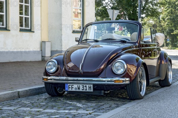 Vintage Volkswagen VW Beetle Cabriolet, convertible, restored, refined, wide tyres, wide tyres, parked on the street with top down, number plate changed, Freising, Upper Bavaria, Bavaria, Germany, Europe