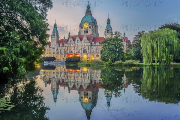 Back of the New Town Hall at the Maschteich in the Maschpark at dusk, Hanover, Lower Saxony, Germany, Europe