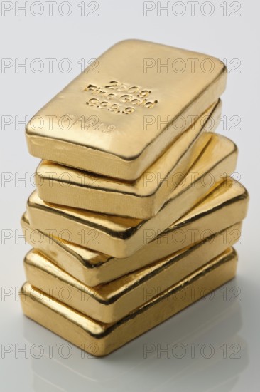 Investing in real gold as gold bars and gold coins Austria