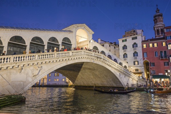 Rialto Bridge, Ponte di Rialto, Grand Canal, Venice, Veneto, Italy, Europe