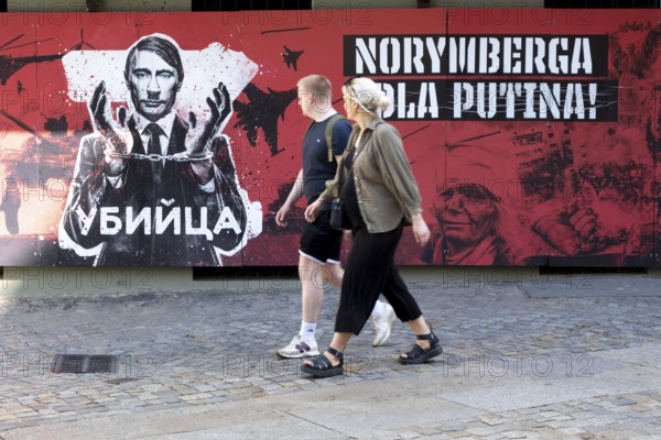 Wroclaw, Poland. Old town centre. Against the Ukraine War - Anti Putin Graffiti, Wroclaw, Wroclaw Voivodeship, Lower Silesia, Poland, Europe