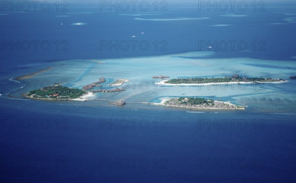 Aerial view of the Maldives, Maldives, Indian Ocean, South Male Atoll, Dhigufinolhu, Veligandu, Bodu Huraa, Asia