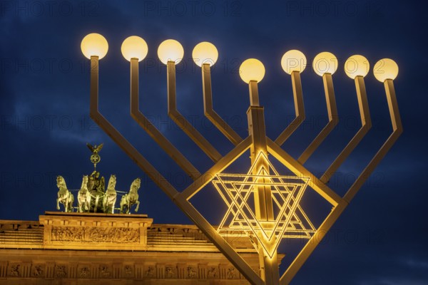 Germany, Berlin, 02.01.2025, Hanukkah candlestick Pariser Platz, in front of the Brandenburg Tor, Quadriga, Europe