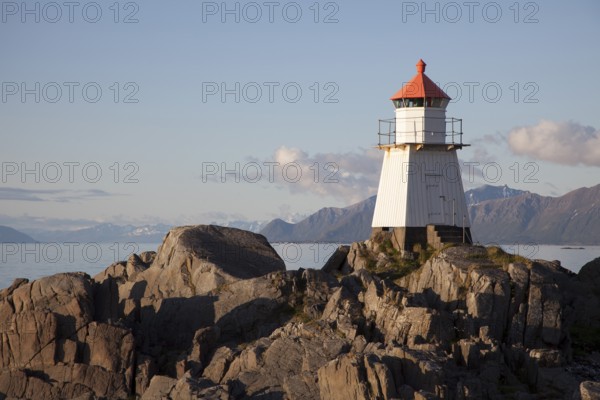 Evening mood at the Lighthouse Hov, Hovsund, Gimsøy, Lofoten, Nordland, Norway, Europe