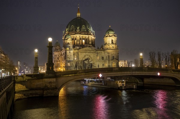 Germany, Berlin, 19.12.2024, Berlin Cathedral, Friedrichsbrücke, colourfully illuminated ship, Europe