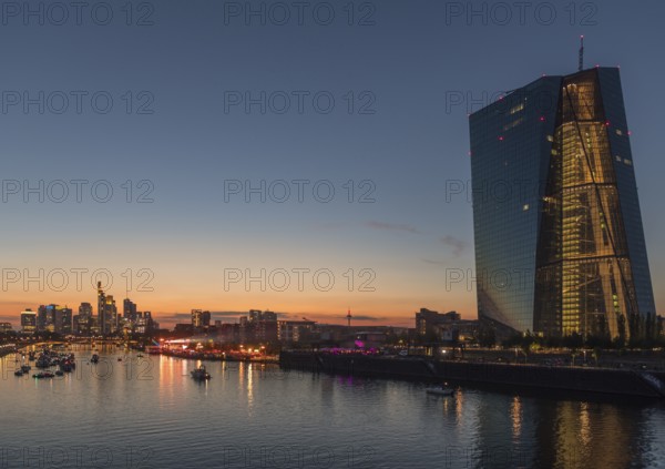 Europe Open Air Concert at the Weseler Werft and the ECB in front of the skyline on the Main, Deutschherrnbrücke, Frankfurt am Main, Hesse, Germany, Europe