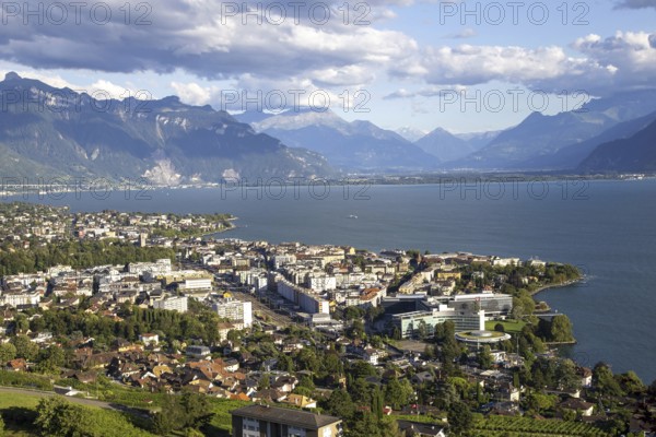 View of Vevey and Lake Geneva, Lac Léman, Canton Vaud, Switzerland, Europe