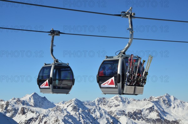 Cable car, gondola lift, Rettenbachferner, Ötztal, Tyrol, Austria, Europe