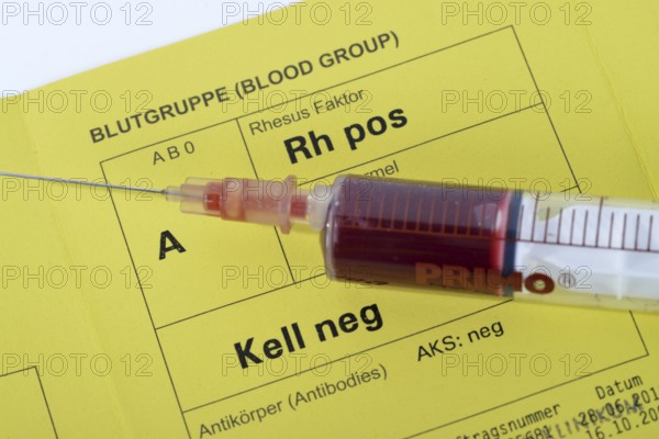 Blood group card, blood group passport, blood group, blood collection, blood sample, blood test, blood, A, rhesus positive, rhesus factor