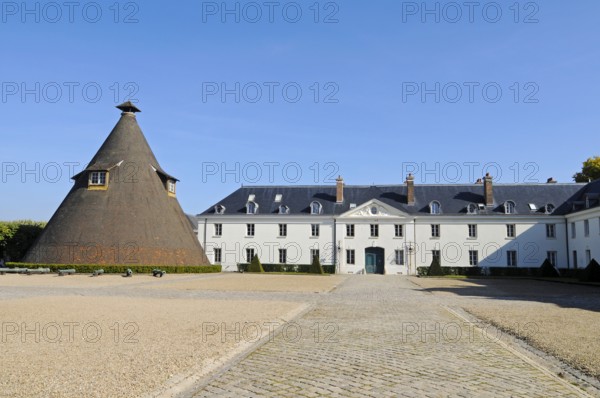 Chateau de la Verrerie, Castle, Museum, Le Creusot, Departement Saone-et-Loire, Bourgogne, France, Burgundy, Europe